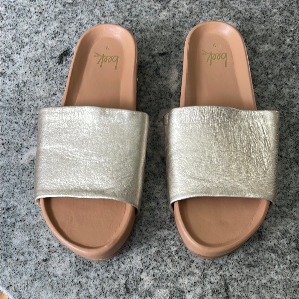 Beek Pelican Platform Leather Sandal